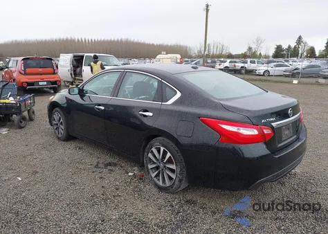 2017 Nissan Altima 2.5 Sv z USA, uszkodzony, nr VIN 1N4AL3AP5HC178513